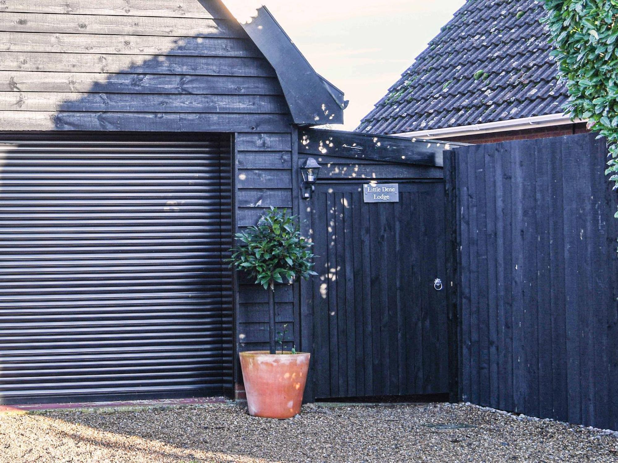 Pakenham Little Dene Lodge By The Suffolk Cottage Collection מראה חיצוני תמונה